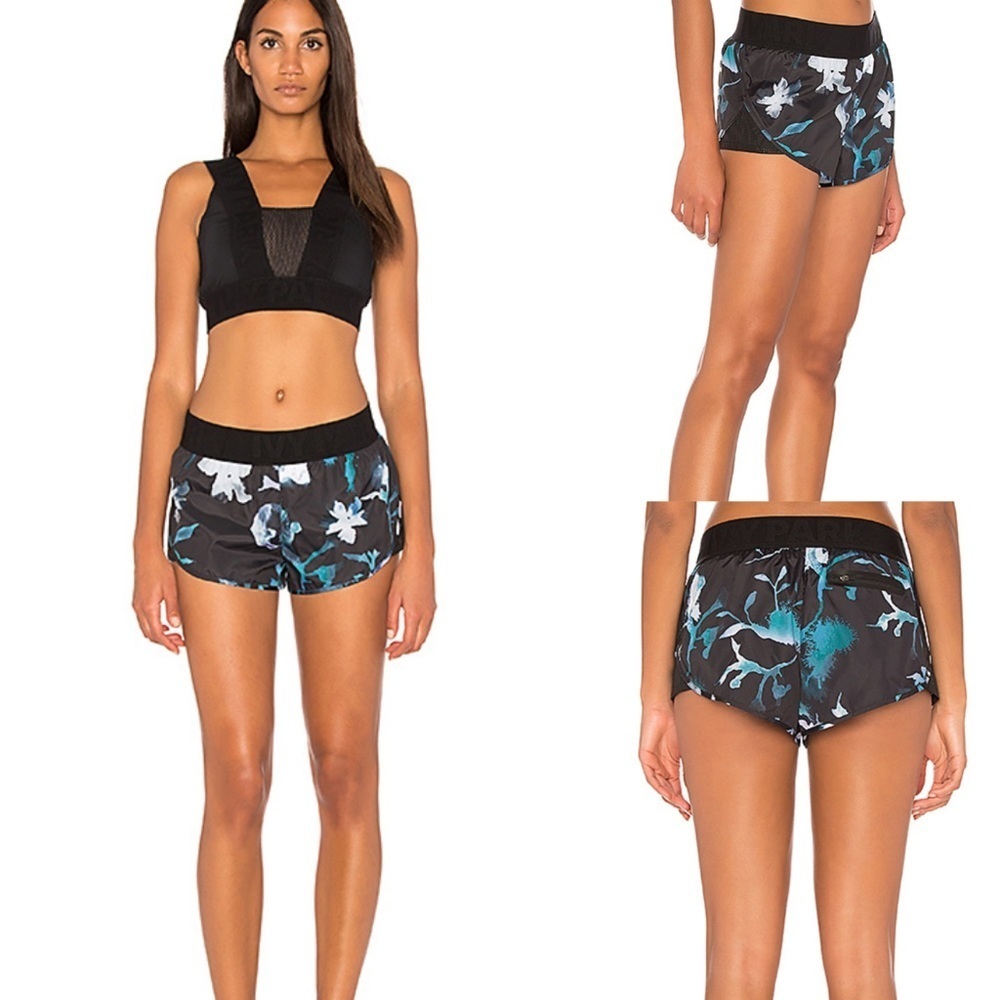Ivy Park Shorts